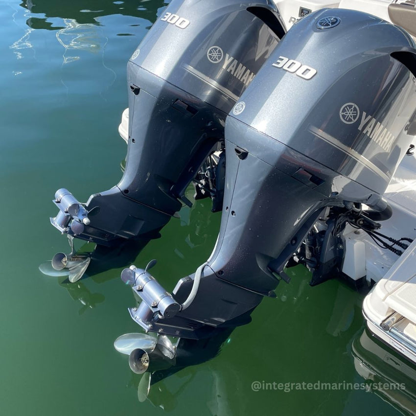 ST240-Dual Outboard + Sterndrive Mounted Thruster
