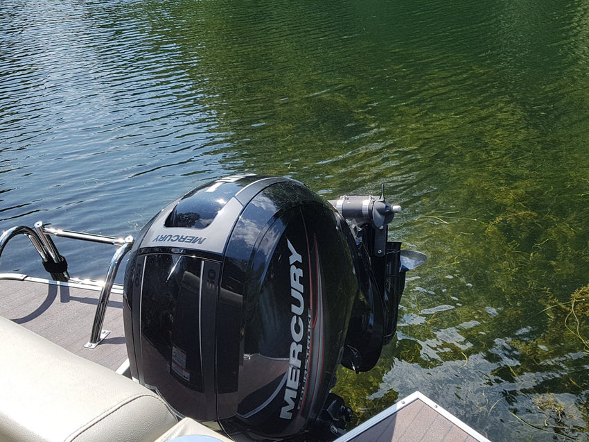 ST240 Outboard + Sterndrive Mounted Stern Thruster